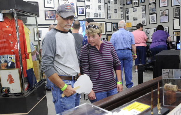 wsj_0928_mayberry 06